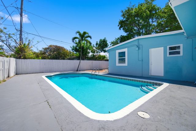 1517 NE 53rd Court, Pompano Beach, FL 33064