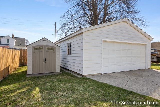 1824 Blandford Avenue Sw, City Of Wyoming, MI 49519