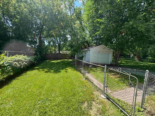 4042 Webber Street, Saginaw, MI 48602