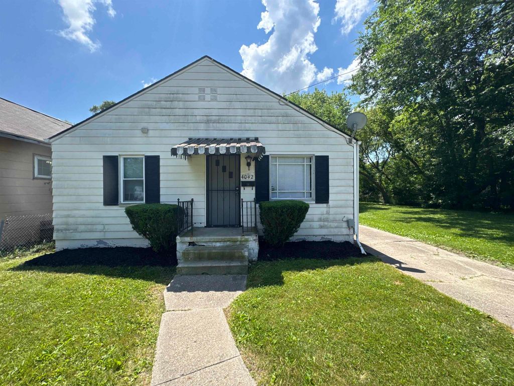 4042 Webber Street, Saginaw, MI 48602