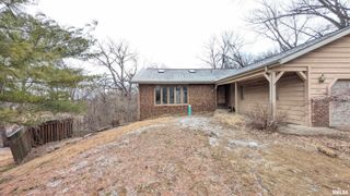 1919 SIERRA Court, Pekin, IL 61554