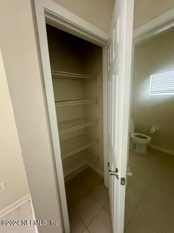 4225 CROWNWOOD Drive, Jacksonville, FL 32216