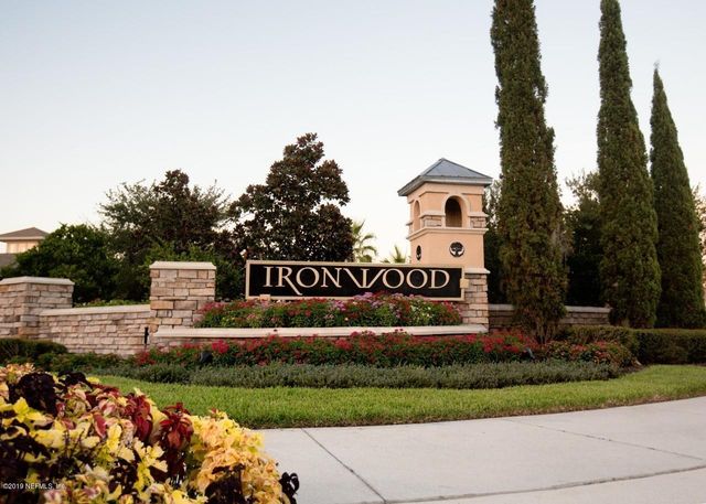 4225 CROWNWOOD Drive, Jacksonville, FL 32216