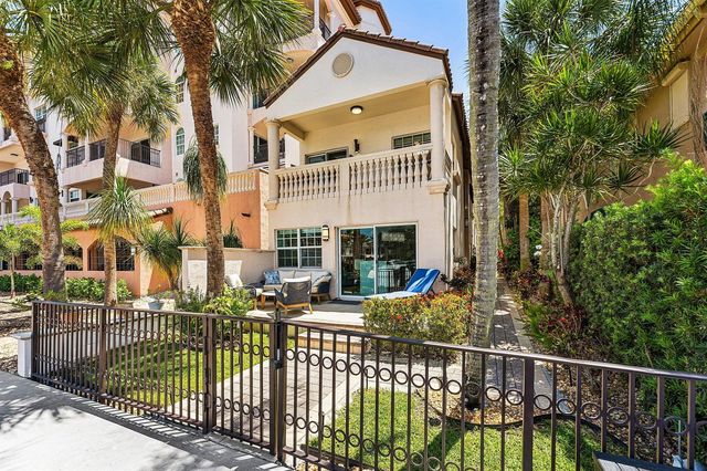 19 Hendricks Isle, Fort Lauderdale, FL 33301