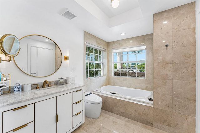 19 Hendricks Isle, Fort Lauderdale, FL 33301