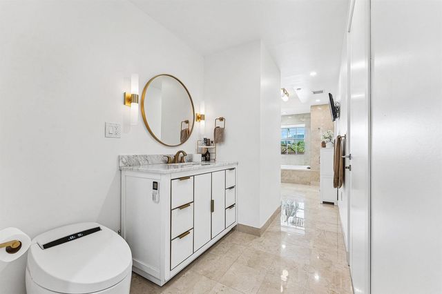 19 Hendricks Isle, Fort Lauderdale, FL 33301