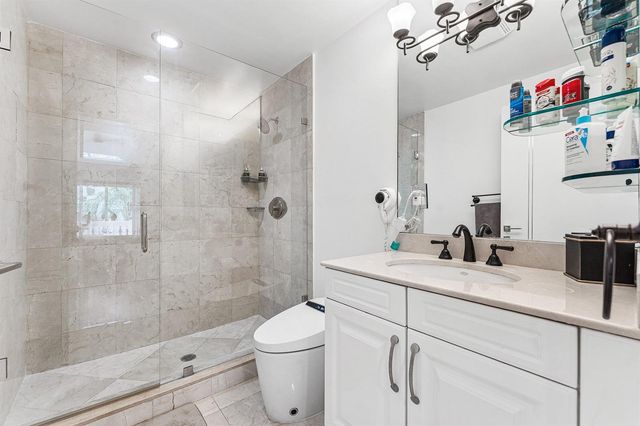 19 Hendricks Isle, Fort Lauderdale, FL 33301