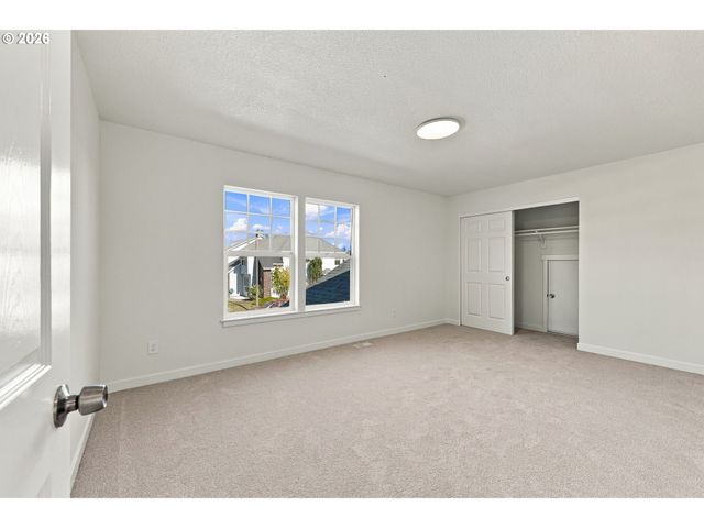 970 Sw 26TH St, Troutdale, OR 97060