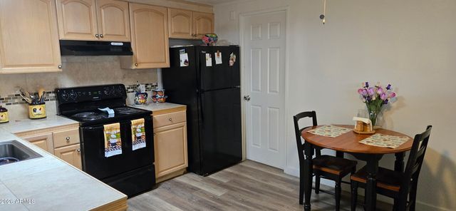 10951 N 91ST Avenue 177, Peoria, AZ 85345