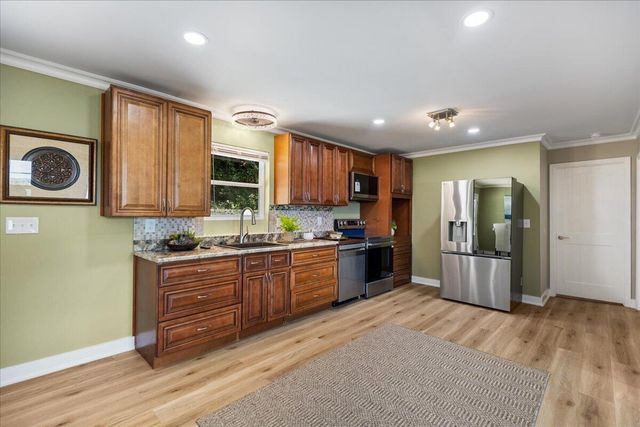 9815 E Brainerd Road, Ooltewah, TN 37363