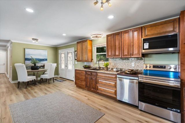 9815 E Brainerd Road, Ooltewah, TN 37363
