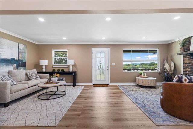 9815 E Brainerd Road, Ooltewah, TN 37363