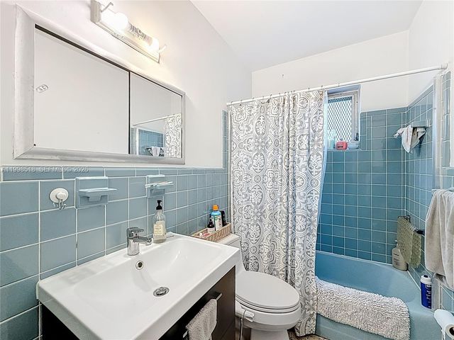 8347 E Dixie Hwy, Miami, FL 33138