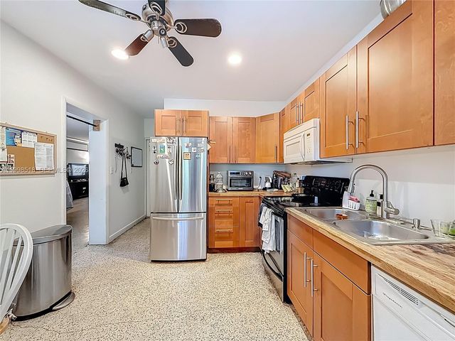 8347 E Dixie Hwy, Miami, FL 33138