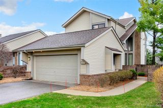 29118 E Chanticleer Drive, Southfield, MI 48034