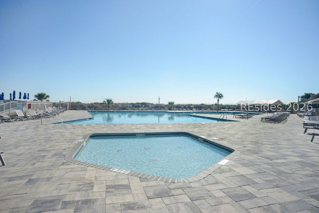 40 Folly Field Rd Apt A131, Hilton Head Island, SC 29928