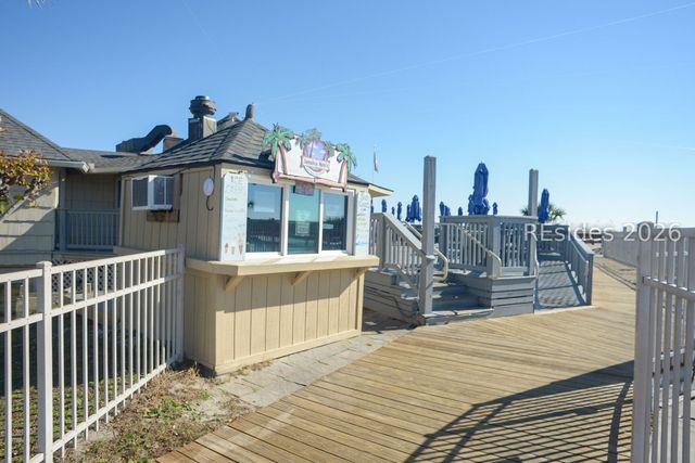 40 Folly Field Rd Apt A131, Hilton Head Island, SC 29928