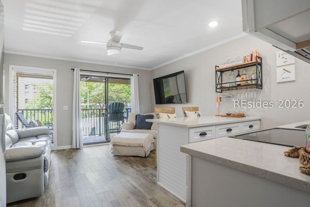 40 Folly Field Rd Apt A131, Hilton Head Island, SC 29928