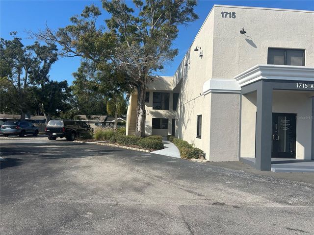 1715 E BAY DRIVE E, Largo, FL 33771