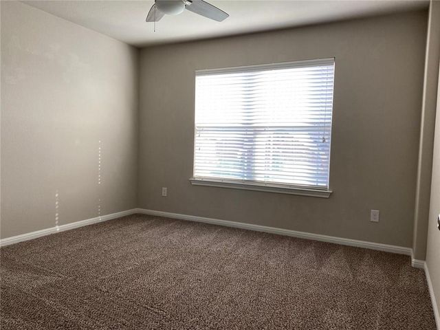 159 Plantain DR, Hutto, TX 78634