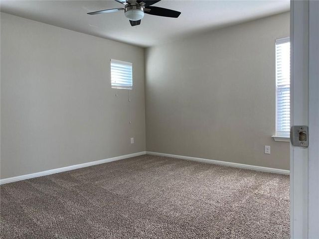 159 Plantain DR, Hutto, TX 78634