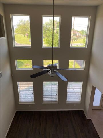 159 Plantain DR, Hutto, TX 78634