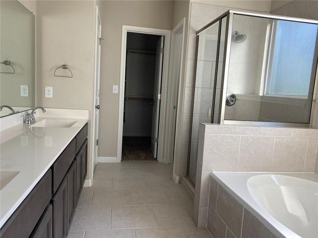 159 Plantain DR, Hutto, TX 78634