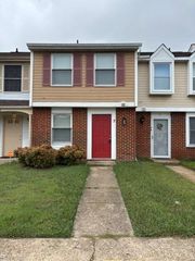 7 Christine CT, Hampton, VA 23666