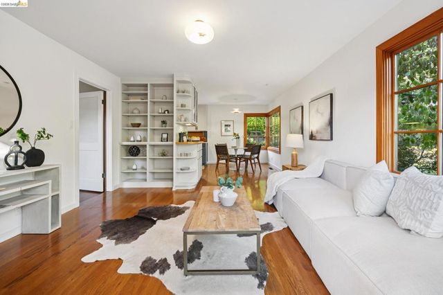 18 Arlington Ct, Kensington, CA 94707
