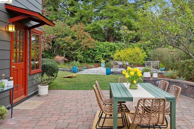 18 Arlington Ct, Kensington, CA 94707