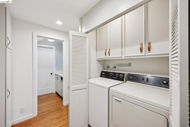 18 Arlington Ct, Kensington, CA 94707