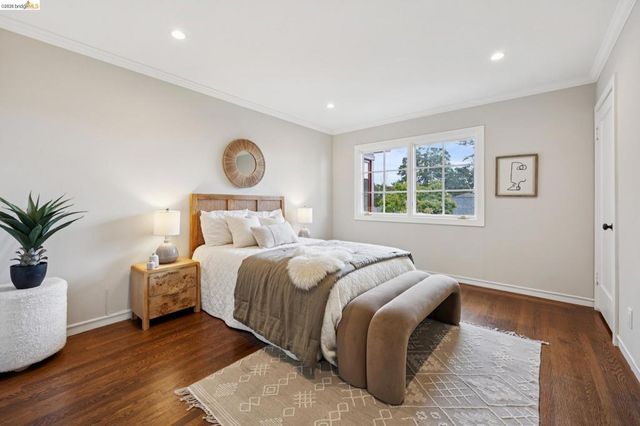 18 Arlington Ct, Kensington, CA 94707
