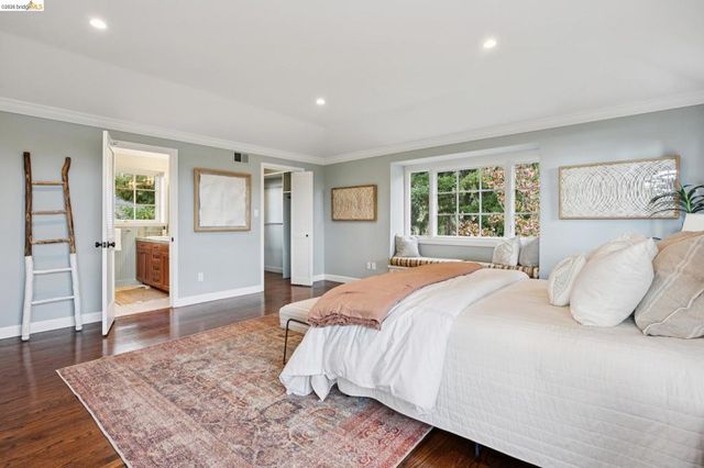 18 Arlington Ct, Kensington, CA 94707