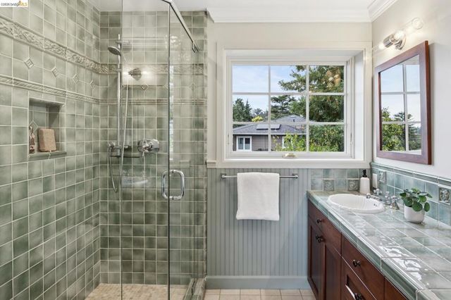 18 Arlington Ct, Kensington, CA 94707