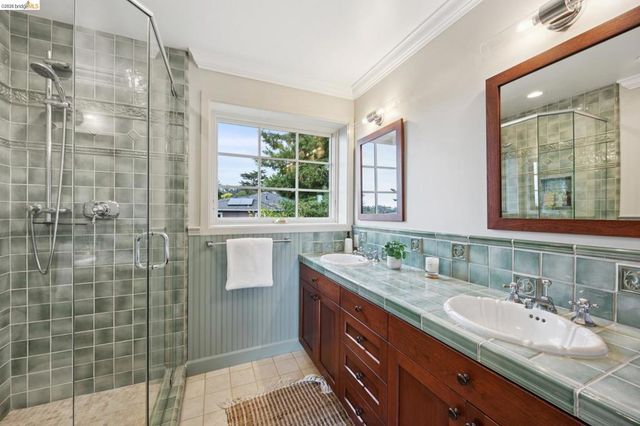 18 Arlington Ct, Kensington, CA 94707