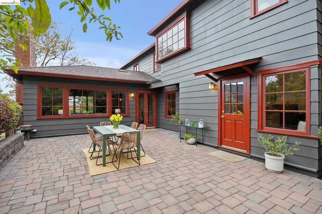 18 Arlington Ct, Kensington, CA 94707