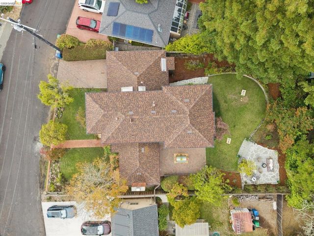 18 Arlington Ct, Kensington, CA 94707