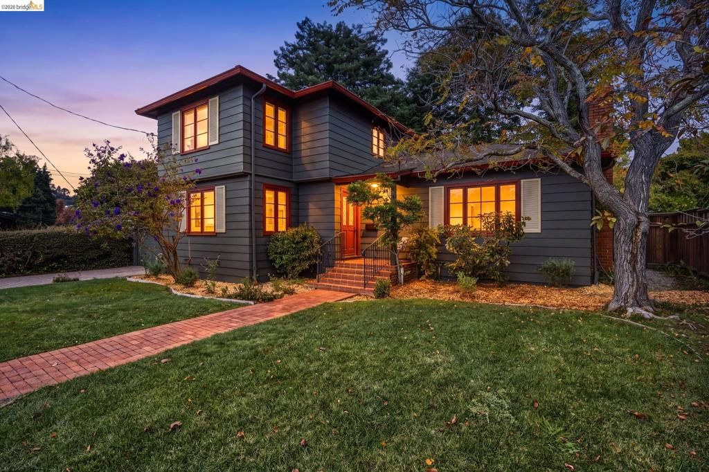 18 Arlington Ct, Kensington, CA 94707