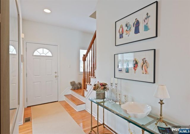 15 Riga Court, Scotch Plains, NJ 07076
