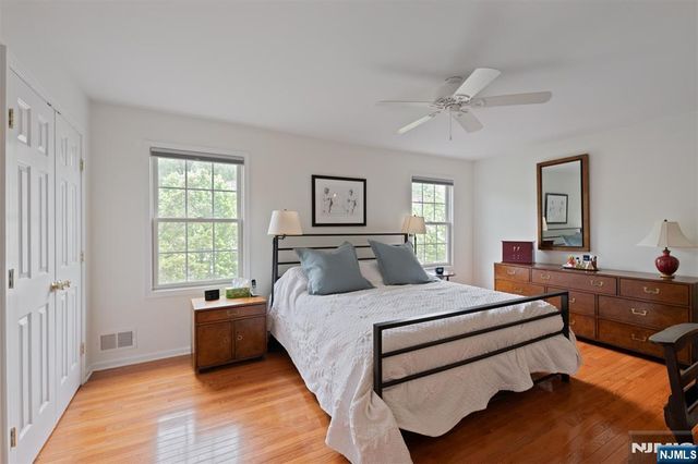 15 Riga Court, Scotch Plains, NJ 07076