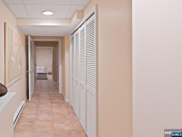 15 Riga Court, Scotch Plains, NJ 07076