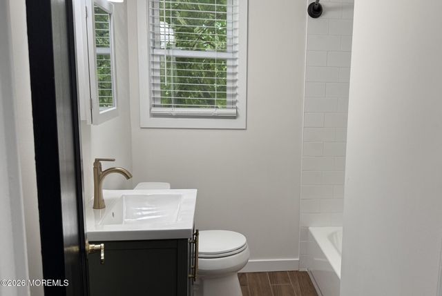 22 Manor Drive 205, Red Bank, NJ 07701