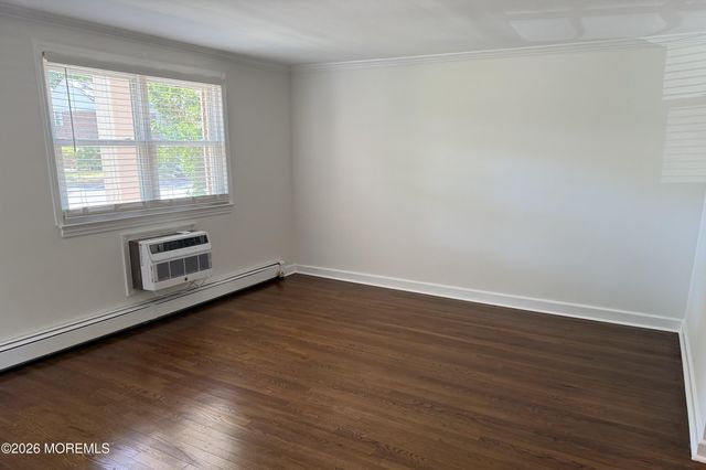 22 Manor Drive 205, Red Bank, NJ 07701