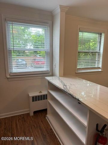22 Manor Drive 205, Red Bank, NJ 07701