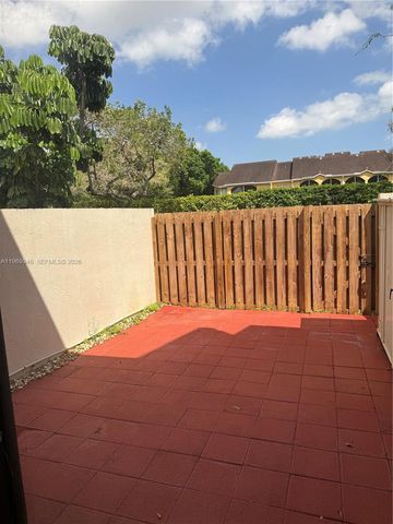 2700 S Oakland Forest Dr 303, Oakland Park, FL 33309