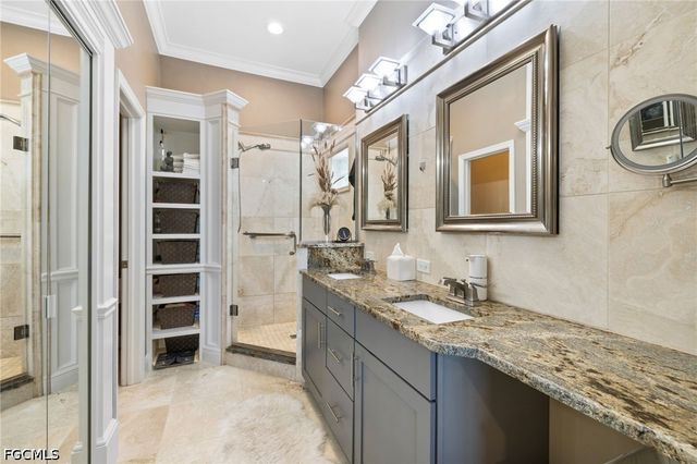 5234 Savoy CT, Cape Coral, FL 33904
