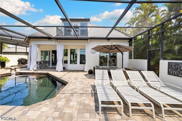 5234 Savoy CT, Cape Coral, FL 33904