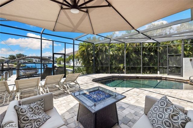 5234 Savoy CT, Cape Coral, FL 33904