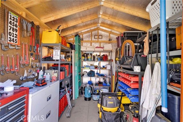 20683 Waalew B-84, Apple Valley, CA 92307