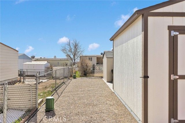 20683 Waalew B-84, Apple Valley, CA 92307